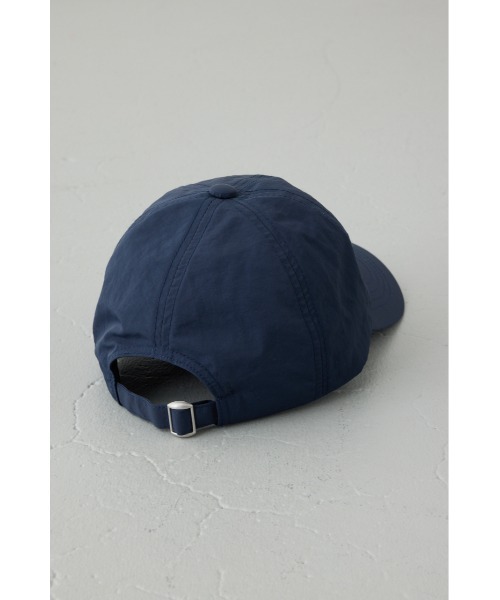 AZUL by moussy(アズールバイマウジー)の「ナイロン刺繍ロゴキャップ(キャップ・レディース・ベージュ/ネイビー/ブラック・FREE)」の9枚目の写真