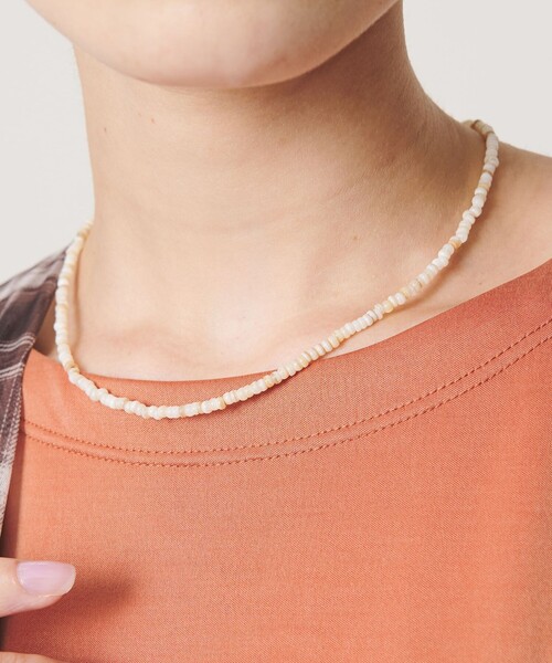 BEAUTY&YOUTH UNITED ARROWS(ビューティーアンドユースユナイテッドアローズ)の「ミックス ビーズ ネックレス(ネックレス・レディース・ナチュラル/レッド・FREE)」の1枚目の写真