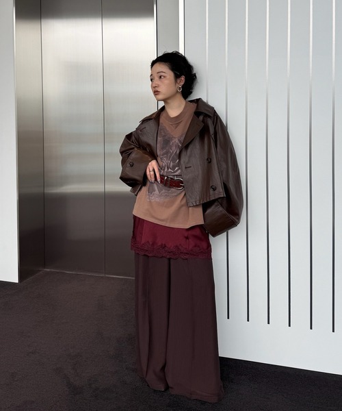 Ameri(アメリ)の「LACY SATIN TUNIC LAYERED TOP(キャミソール・レディース・ネイビー/アイボリー/ボルドー/ブラウン・FREE)」の22枚目の写真