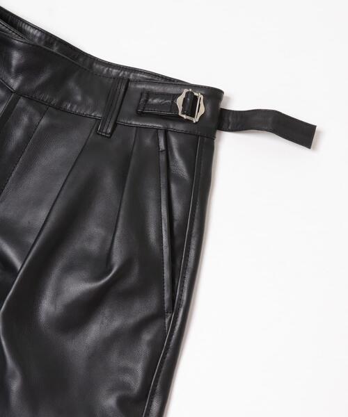 URBAN RESEARCH(アーバンリサーチ)の「new basic BUFFALOCALF GURKHA SHORTS(その他パンツ・メンズ・ブラック・X-LARGE/MEDIUM/LARGE)」の6枚目の写真