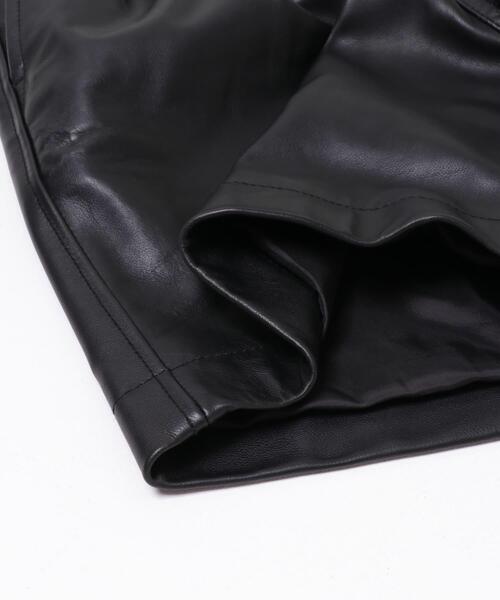 URBAN RESEARCH(アーバンリサーチ)の「new basic BUFFALOCALF GURKHA SHORTS(その他パンツ・メンズ・ブラック・X-LARGE/MEDIUM/LARGE)」の3枚目の写真