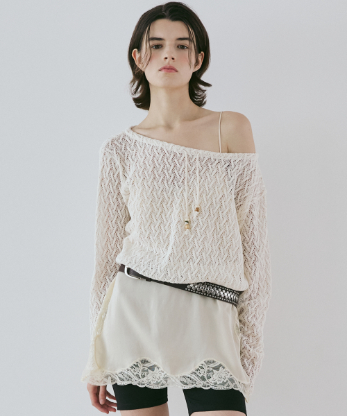 BAILIER(バイリエ)の「クロシェオフショルダー ニット(アイボリー)(ニット/セーター・レディース・その他・FREE)」の1枚目の写真