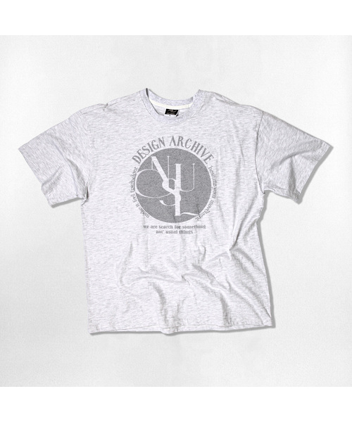 NOTUSUAL(ノットユージュアル)の「グレインビッグロゴオーバーサイズ半袖Tシャツ4カラー(Tシャツ/カットソー・レディース・ネイビー/ライトホワイト/ホワイト/ブラック・LARGE/MEDIUM/SMALL/X-LARGE)」の3枚目の写真