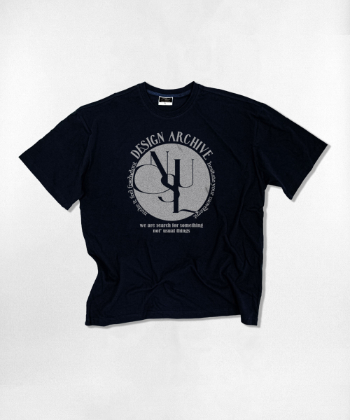 NOTUSUAL(ノットユージュアル)の「グレインビッグロゴオーバーサイズ半袖Tシャツ4カラー(Tシャツ/カットソー・レディース・ネイビー/ライトホワイト/ホワイト/ブラック・LARGE/MEDIUM/SMALL/X-LARGE)」の5枚目の写真