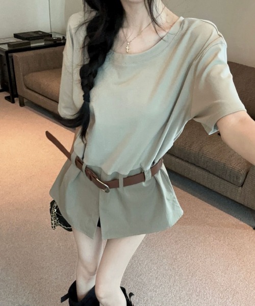 2ly2（トゥーリートゥー）の「ベルト付き セットアップ風 半袖Tシャツ ショートパンツ風 ブラウジングデザイン（シャツ/ブラウス・レディース・カーキ/ホワイト・FREE）」の6枚目の写真