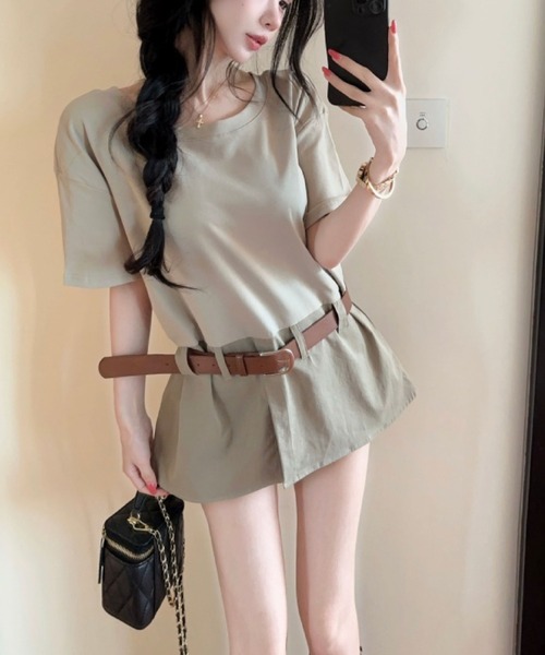 2ly2（トゥーリートゥー）の「ベルト付き セットアップ風 半袖Tシャツ ショートパンツ風 ブラウジングデザイン（シャツ/ブラウス・レディース・カーキ/ホワイト・FREE）」の7枚目の写真