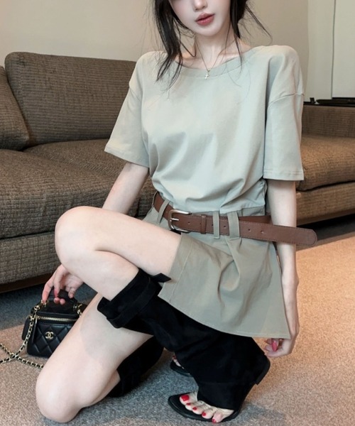 2ly2（トゥーリートゥー）の「ベルト付き セットアップ風 半袖Tシャツ ショートパンツ風 ブラウジングデザイン（シャツ/ブラウス・レディース・カーキ/ホワイト・FREE）」の12枚目の写真