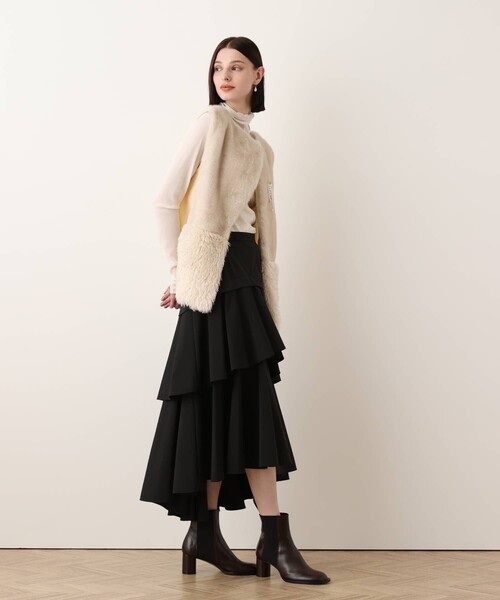 allureville(アルアバイル)の「ラッフルティアードスカート(スカート・レディース・レッド/ブラック・2/1)」の5枚目の写真