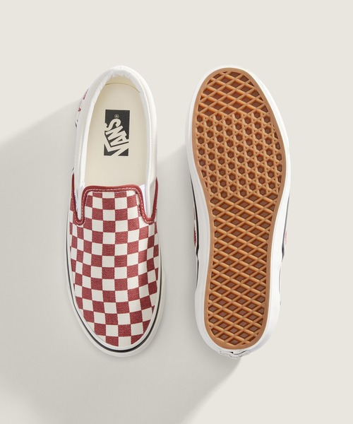 VANS(バンズ)の「VANS PREMIUM スリッポン / LX Classic Slip-On 98 CHECKERB VN000D9PGWR1(スリッポン・メンズ・エンジ・11/6/8/10/9/8.5/9.5/10.5/11.5/6.5/5/7/7.5/5.5/12)」の3枚目の写真