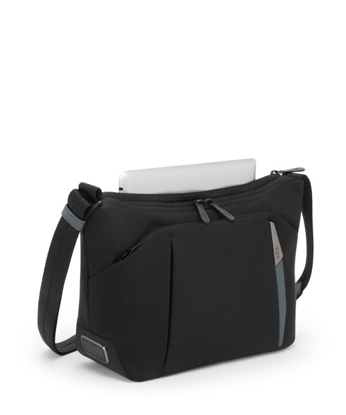 TUMI(トゥミ)の「TUMI AXIS ミディアム・クロスボディ(ショルダーバッグ・メンズ・ネイビー/ブラック・FREE)」の12枚目の写真