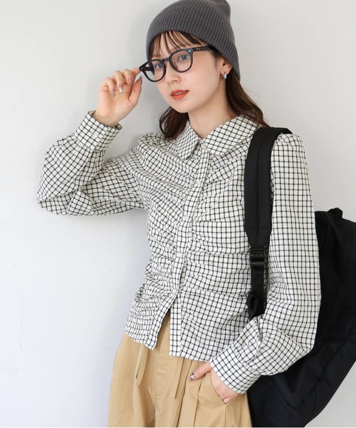 tiptop(ティップトップ)の「フロントギャザー丸襟長袖ブラウス(シャツ/ブラウス・レディース・アイボリー/ブラック・FREE)」の3枚目の写真