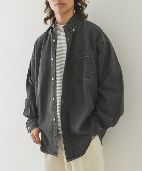 URBAN RESEARCH Sonny Label（アーバンリサーチサニーレーベル）の「オーバーサイズデニムボタンダウンシャツ（シャツ/ブラウス・メンズ・ブラック/インディゴブルー・MEDIUM/LARGE）」の2枚目の写真