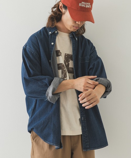 URBAN RESEARCH Sonny Label（アーバンリサーチサニーレーベル）の「オーバーサイズデニムボタンダウンシャツ（シャツ/ブラウス・メンズ・ブラック/インディゴブルー・MEDIUM/LARGE）」の22枚目の写真