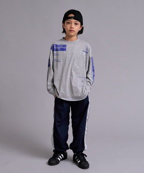 PAIRMANON STREET(ペアマノンストリート)の「【90-160cm】吸水速乾 マルチ アソート プリント ロンT 長袖 Tシャツ 【PAIRMANON STREET】(Tシャツ/カットソー・キッズ・パープル/ネイビー/グレー/ブラック/ホワイト/ベージュ系その他・130/120/110/100/90/160/150/140)」の19枚目の写真