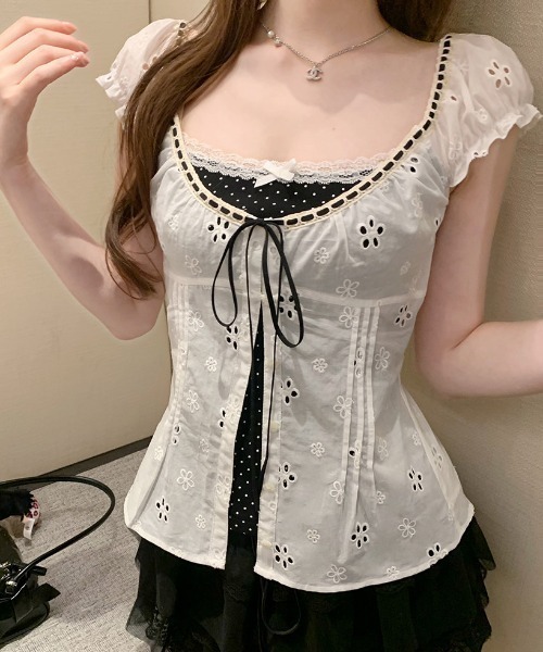 FLINEA(フリネア)の「レースフェイクレイヤードブラウス(シャツ/ブラウス・レディース・ホワイト/ピンク/ブルー/グリーン・FREE)」の2枚目の写真