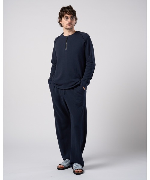 wjk(ダヴルジェイケイ)の「soft luxe urake half-zip sweatshirt(スウェット・メンズ・ブラック/ネイビー・MEDIUM/SMALL/X-LARGE/LARGE)」の14枚目の写真