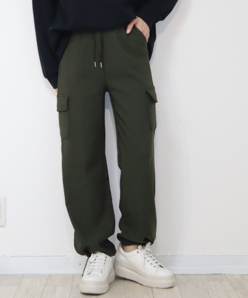 DISKEEN SURE(ディスキーンシュアー)の「ジャージタッチで履きやすさ抜群!スピンドル付2WAYカーゴパンツ(カーゴパンツ・レディース・カーキ/ブラック/チャコールグレー・FREE)」の3枚目の写真