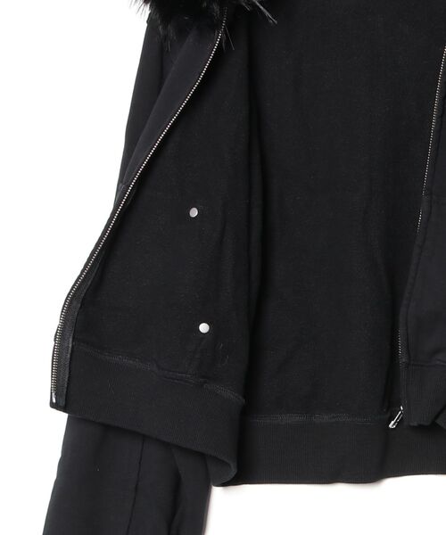 BEAVER(ビーバー)の「B omnivore/ビーオムニボー FUR SWEAT HOODY(パーカー・レディース・グレー/ブラック・F)」の4枚目の写真