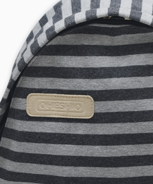 OHESHIO（オヘシオ）の「JERSEY STRIPE バックパック、チャコール（バックパック/リュック・レディース・その他・FREE）」の4枚目の写真