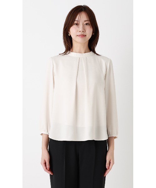 AOYAMA(アオヤマ)の「ハイネックタックブラウス【美ジ楽ブラウス】【9分袖】(シャツ/ブラウス・レディース・オフホワイト/モカ/サックスブルー・S/LL/L/M)」の5枚目の写真