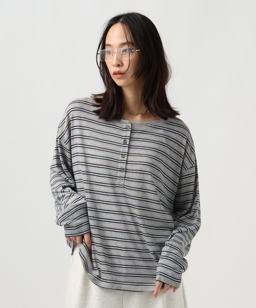 BAYFLOW（ベイフロー）の「[ワンショル風にも着られる]シアーボーダーヘンリーロングスリーブ（Tシャツ/カットソー・レディース・グレー/オフホワイト・FREE）」の14枚目の写真