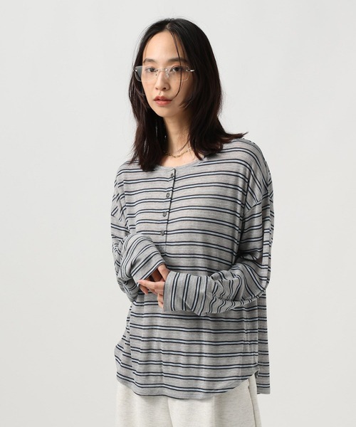 BAYFLOW（ベイフロー）の「[ワンショル風にも着られる]シアーボーダーヘンリーロングスリーブ（Tシャツ/カットソー・レディース・グレー/オフホワイト・FREE）」の15枚目の写真