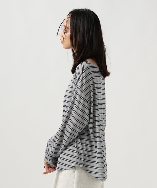BAYFLOW（ベイフロー）の「[ワンショル風にも着られる]シアーボーダーヘンリーロングスリーブ（Tシャツ/カットソー・レディース・グレー/オフホワイト・FREE）」の16枚目の写真