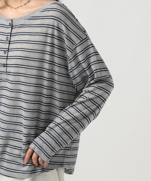 BAYFLOW（ベイフロー）の「[ワンショル風にも着られる]シアーボーダーヘンリーロングスリーブ（Tシャツ/カットソー・レディース・グレー/オフホワイト・FREE）」の22枚目の写真