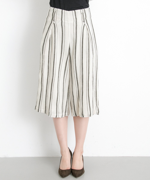 URBAN RESEARCH（アーバンリサーチ）の「UR ストライプパンツ（その他パンツ・レディース・ホワイト系その他・FREE）」の7枚目の写真