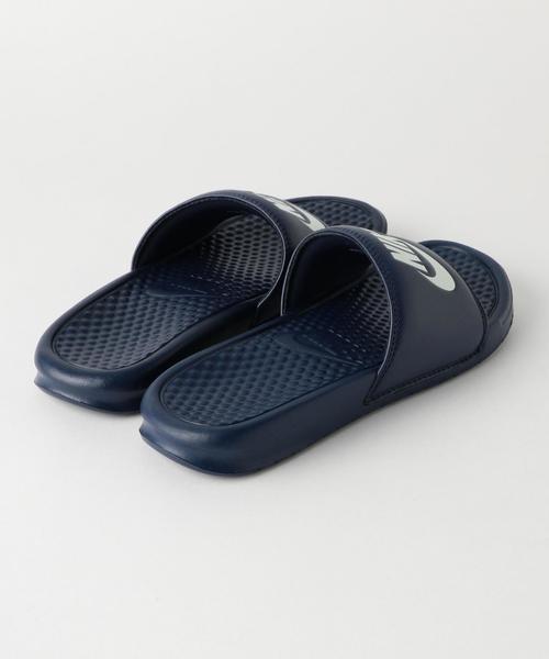 NIKE(ナイキ)の「NIKE(ナイキ) ベナッシ JDI(サンダル・レディース・ブラック/ネイビー・24cm/23cm)」の6枚目の写真