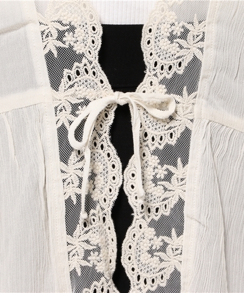 MOUSSY（マウジー）の「LACE COMBI CIFFON LONG GOWNⅡ（カーディガン/ボレロ・レディース・ホワイト/ピンク/ブラック・FREE）」の10枚目の写真