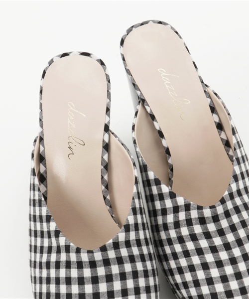 dazzlin（ダズリン）の「ギンガムバックレスシューズ（その他シューズ・レディース・ベージュ/ブラック/レッド・LARGE/MEDIUM）」の9枚目の写真