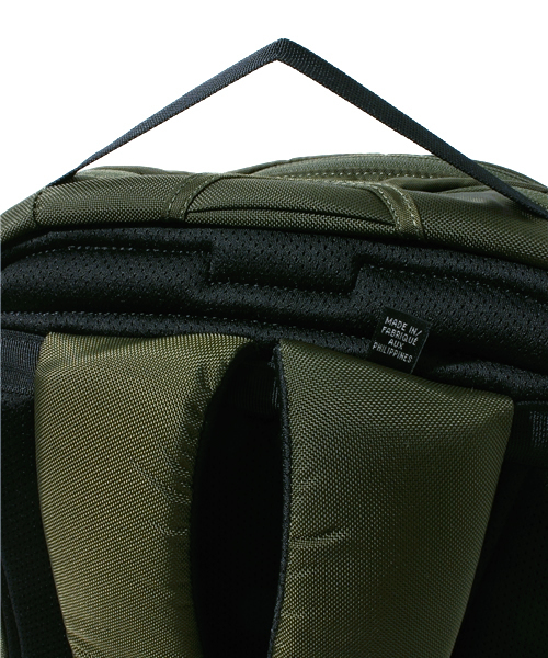 BEAMS BOY（ビームスボーイ）の「ARC'TERYX / “MANTIS 26”（バックパック/リュック・レディース・チャコールグレー/ブラック/ブルー系その他/ワイン/オリーブ/ネイビー/オレンジ/グリーン/ダークグリーン・ONE SIZE）」の14枚目の写真