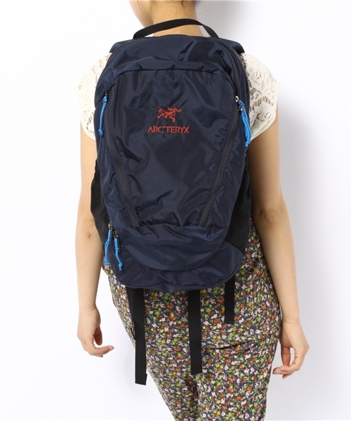 BEAMS BOY（ビームスボーイ）の「ARC'TERYX / “MANTIS 26”（バックパック/リュック・レディース・チャコールグレー/ブラック/ブルー系その他/ワイン/オリーブ/ネイビー/オレンジ/グリーン/ダークグリーン・ONE SIZE）」の10枚目の写真