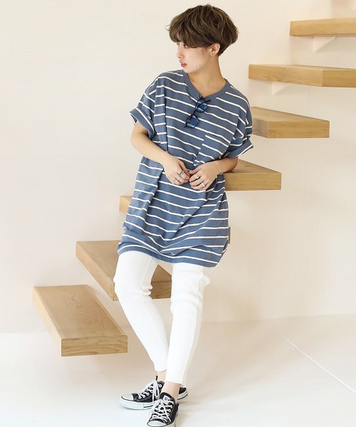 TODAYFUL(トゥデイフル)の「オーバーサイズボーダーTシャツ(Tシャツ/カットソー・レディース・ブルー/アイボリー/ボルドー・FREE)」の6枚目の写真