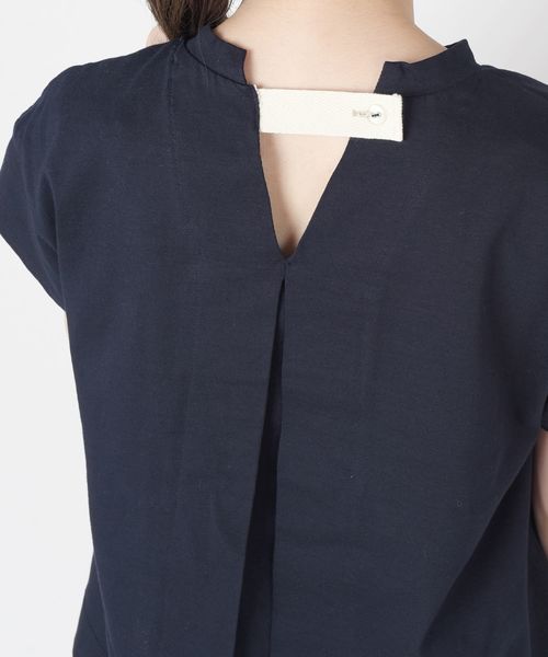 SHIPS（シップス）の「バックボタンプルオーバー◇（Tシャツ/カットソー・レディース・ライトホワイト/ネイビー/レッド/ナチュラル・ONE SIZE）」の11枚目の写真