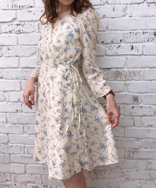 one after another NICE CLAUP(ワンアフターアナザーナイスクラップ)の「カシュクール OTONAワンピース(ワンピース・レディース・ブラック/グリーン/ホワイト系その他/ブルー系その他・FREE)」の5枚目の写真