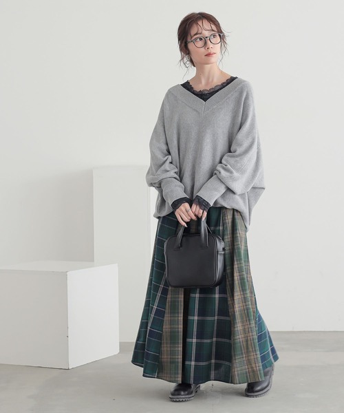 osharewalker（オシャレウォーカー）の「『2wayデザインレースロンT』（Tシャツ/カットソー・レディース・ネイビー/グリーン/プラム/オフホワイト/グレー系その他/ブラック/モカ/ライトブルー・LARGE/X-LARGE/MEDIUM）」の17枚目の写真