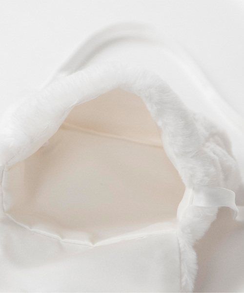 Catherine Cottage（キャサリンコテージ）の「ファーポシェット（ショルダーバッグ・キッズ・オフホワイト・FREE）」の5枚目の写真