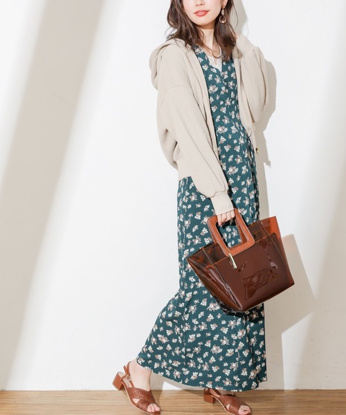 natural couture(ナチュラルクチュール)の「オニワッフルパーカー(パーカー・レディース・ブラック/ベージュ/アイボリー/ラベンダー・FREE)」の14枚目の写真