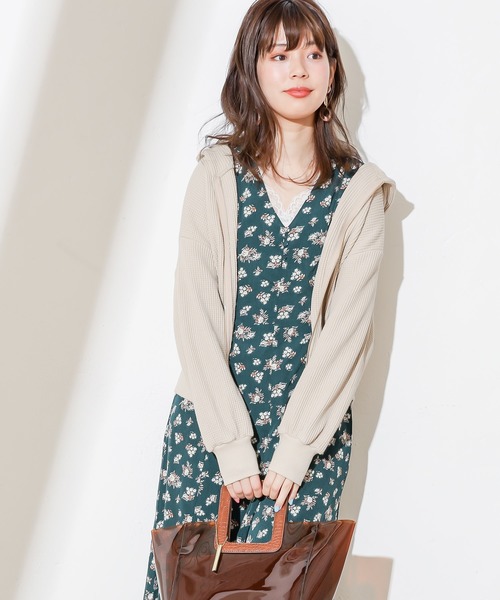 natural couture(ナチュラルクチュール)の「オニワッフルパーカー(パーカー・レディース・ブラック/ベージュ/アイボリー/ラベンダー・FREE)」の15枚目の写真
