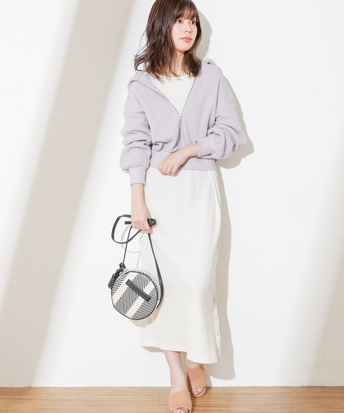 natural couture(ナチュラルクチュール)の「オニワッフルパーカー(パーカー・レディース・ブラック/ベージュ/アイボリー/ラベンダー・FREE)」の17枚目の写真