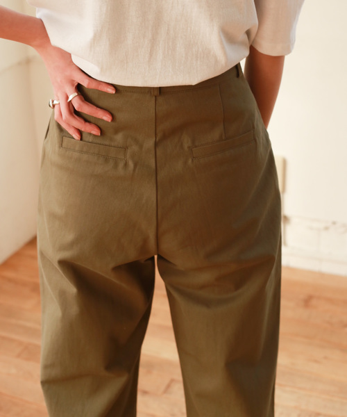 Auntie Rosa(アンティローザ)の「【Auntie Rosa】タックコットンパンツ(デニムパンツ・レディース・ホワイト/カーキ・FREE)」の16枚目の写真