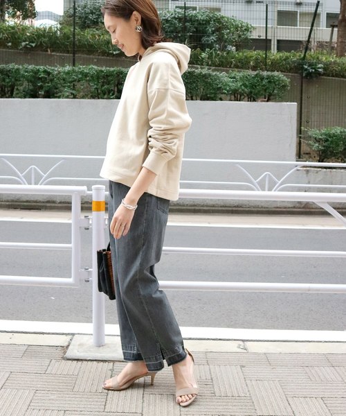 SLOBE IENA(スローブイエナ)の「LE DENIM センタープレススリットデニム◆(デニムパンツ・レディース・ブラック/ブルー・36/38/40)」の9枚目の写真