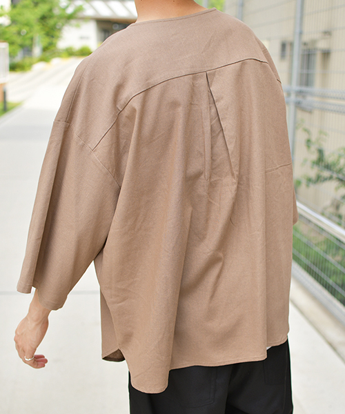 kutir(クティール)の「ヘンリー配色リネンプルオーバー(シャツ/ブラウス・メンズ・オフホワイト/ライトグリーン/モカ・MEDIUM/LARGE)」の9枚目の写真