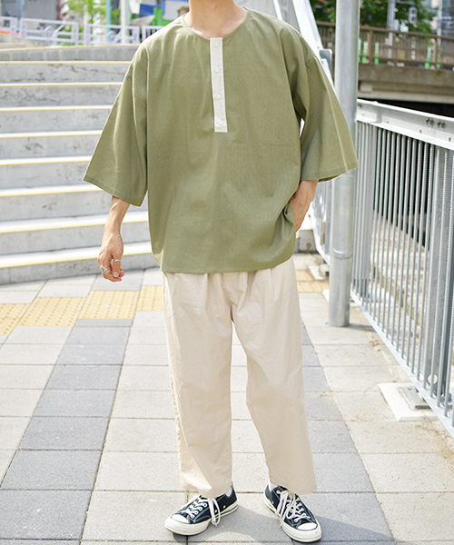 kutir(クティール)の「ヘンリー配色リネンプルオーバー(シャツ/ブラウス・メンズ・オフホワイト/ライトグリーン/モカ・MEDIUM/LARGE)」の11枚目の写真