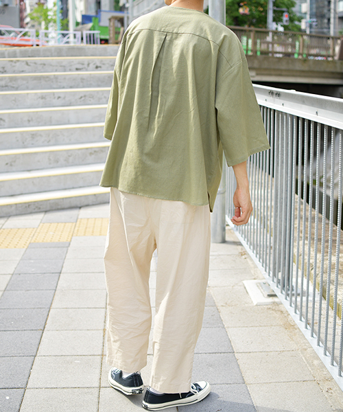 kutir(クティール)の「ヘンリー配色リネンプルオーバー(シャツ/ブラウス・メンズ・オフホワイト/ライトグリーン/モカ・MEDIUM/LARGE)」の13枚目の写真