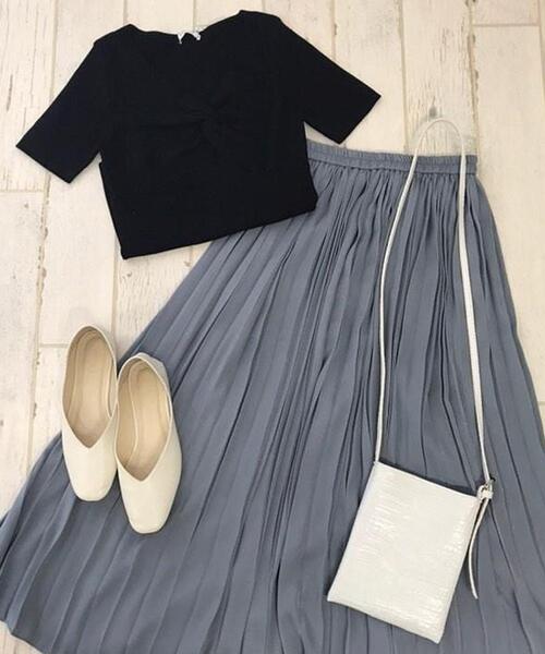 INGNI(イング)の「サテン/プリーツスカート(スカート)」|ブルー