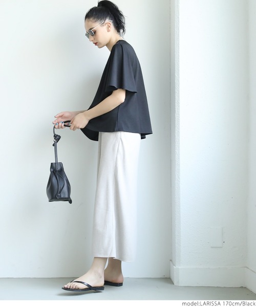coca(coca)(コカ)の「シンプルフレアTシャツ(Tシャツ/カットソー・レディース・ブラック・ONE SIZE)」の3枚目の写真