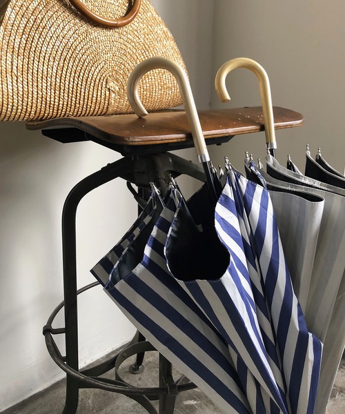 COMMON WARE（コモンウェアー）の「NT:ストライプアンブレラ　　晴雨兼用　日傘　長傘（長傘・レディース・グレー/ネイビー・FREE）」の3枚目の写真